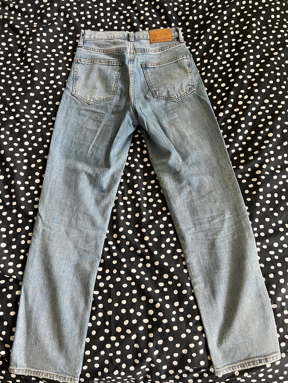Aritzia Denim Forum Light Blue Straight-Leg  Button Fly Jeans Size 24 - Picture 6 of 7